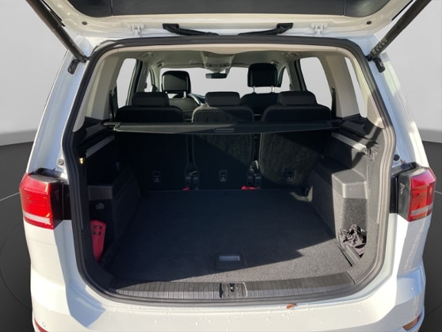 Volkswagen Touran 1.5 TSI DSG R-Line