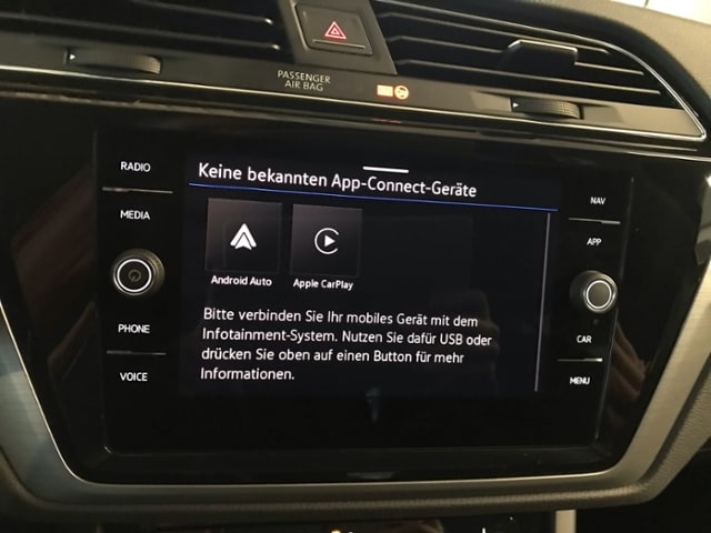 Volkswagen Touran 1.5 TSI DSG R-Line Sport