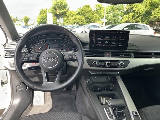 Audi A4 35 TFSI Avant S-Tronic