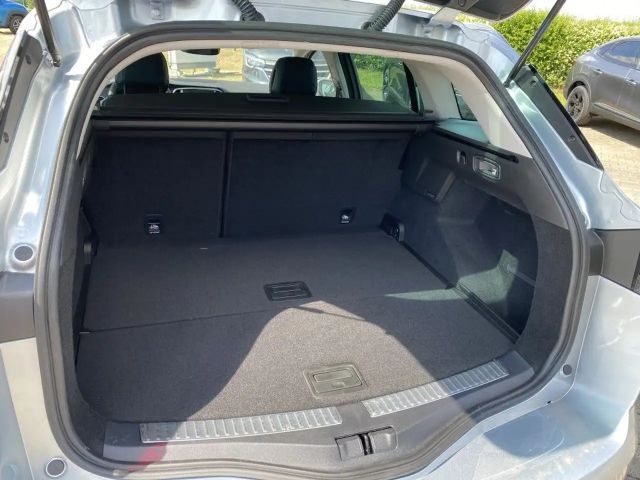 Renault Megane Combi EDC Intens TCe 140