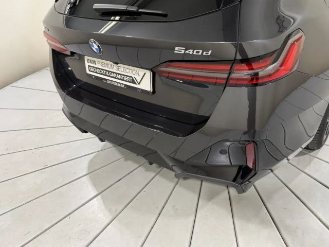 BMW 540 540d M-Sport Touring xDrive