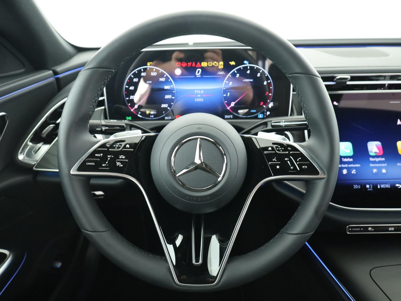 Mercedes-Benz E 200 AVANTGARDE Premium Sedan