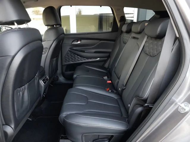 Hyundai Santa Fe Hybrid