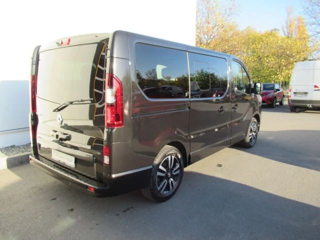 Renault Trafic Blue Spaceclass dCi 150