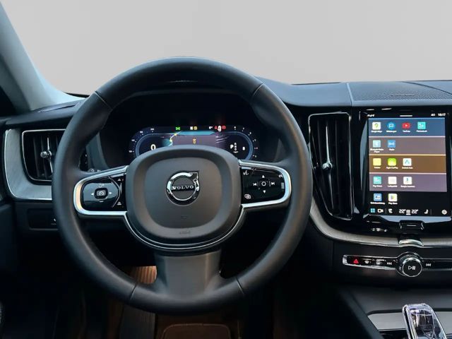 Volvo XC60 AWD Dark Plus