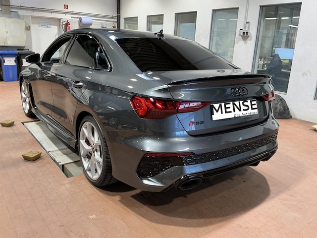 Audi RS3 Quattro S-Tronic Sedan