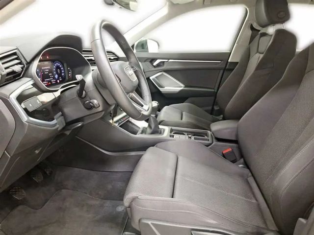 Audi Q3 1.5 TFSI S-Line
