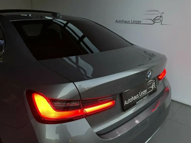 BMW 320 320d Sedan xDrive