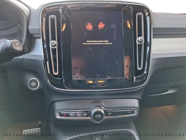 Volvo XC40 Dark Plus