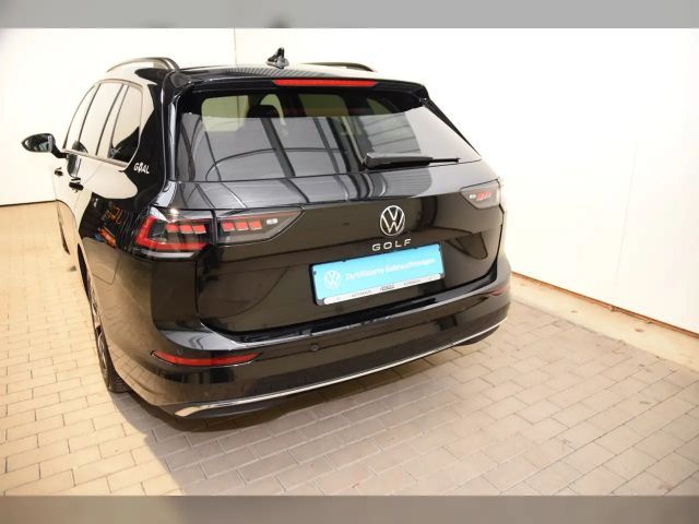 Volkswagen Golf DSG Golf VIII IQ.Drive Variant