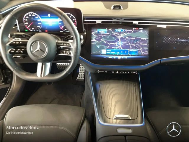 Mercedes-Benz E 200 AMG Line Sedan