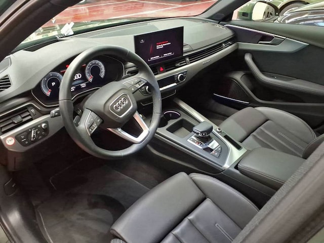 Audi A4 40 TDI Avant Quattro S-Line S-Tronic