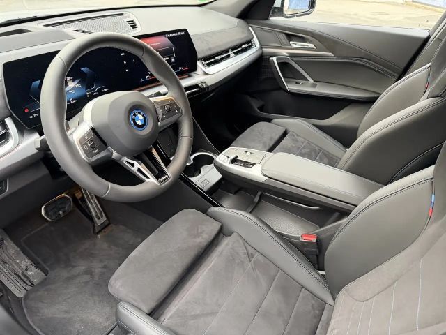 BMW iX2 Coupé M-Sport xDrive30