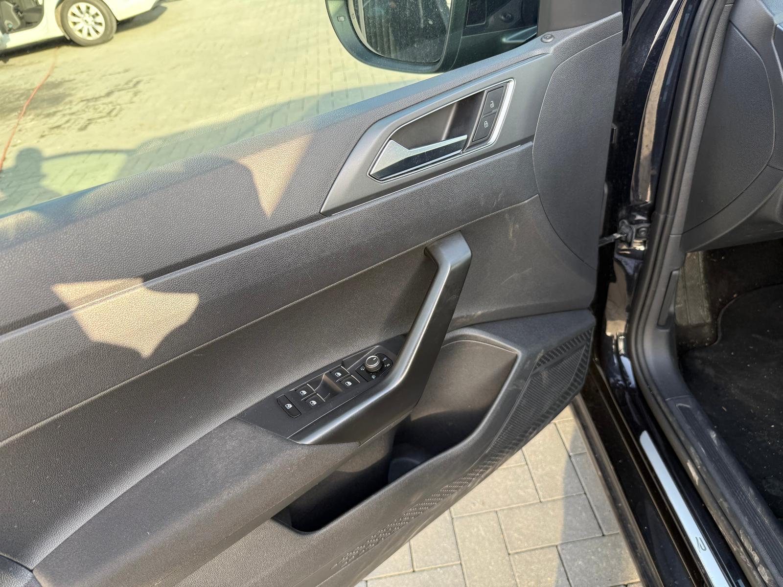 Volkswagen Taigo 1.0 TSI R-Line