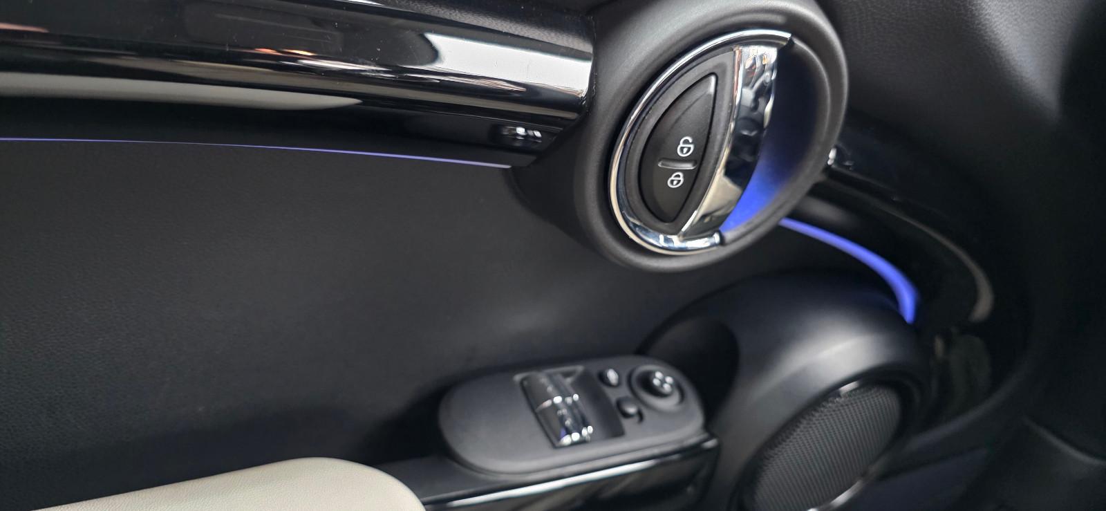 MINI Cooper Resolute Edition 1-Hand LED 2.J-Garantie