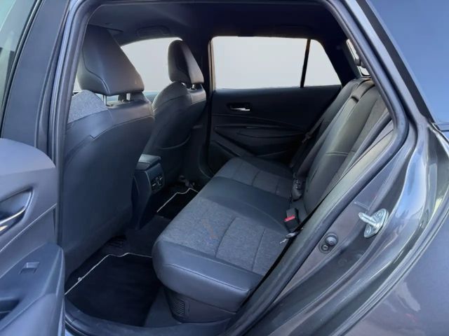 Toyota Corolla Hybride Team D