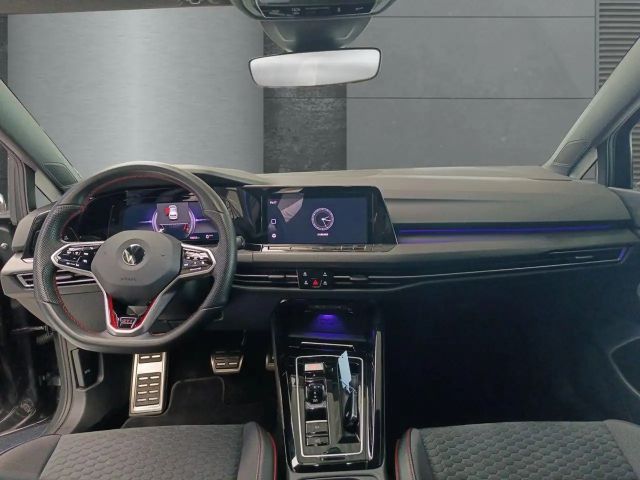 Volkswagen Golf 2.0 TSI DSG