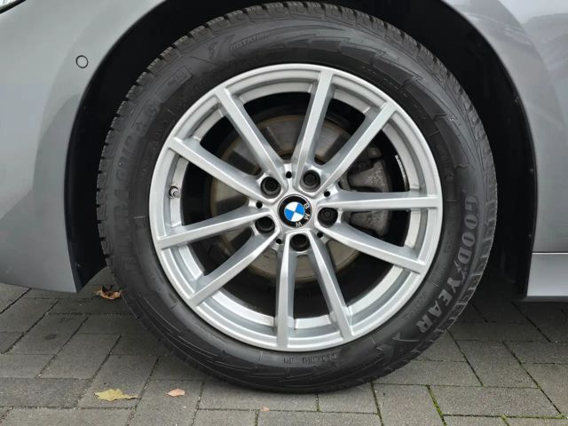 BMW 320 320i M-Sport Touring