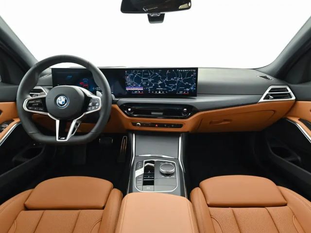 BMW 330 330e Sedan xDrive