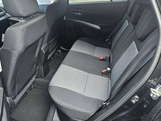 Suzuki S-Cross AllGrip Hybrid