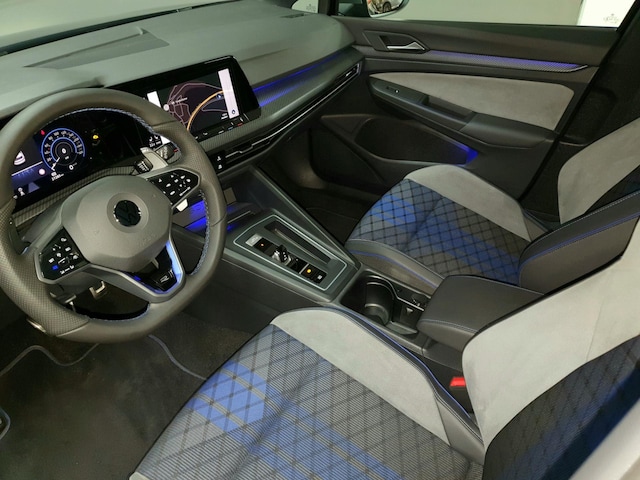 Volkswagen Golf 2.0 TSI DSG