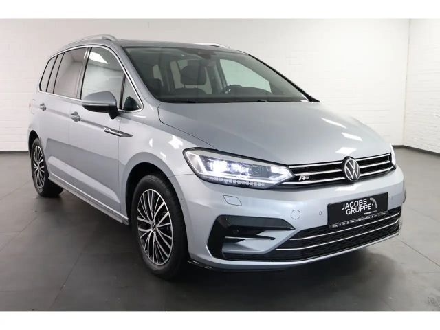 Volkswagen Touran 1.5 TSI DSG R-Line