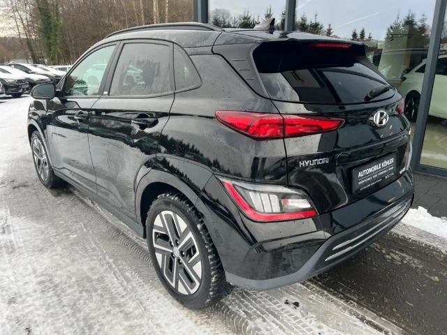 Hyundai Kona 2WD Trend