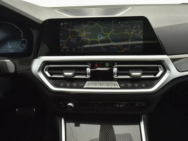 BMW 330 330e Sedan xDrive