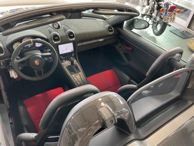 Porsche Cayman 718 RS