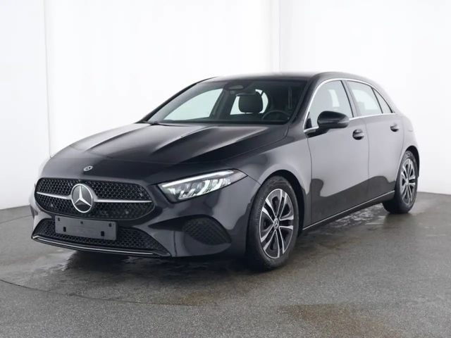 Mercedes-Benz A 180 LENKRADHEIZUNG LED HP USB PAKET