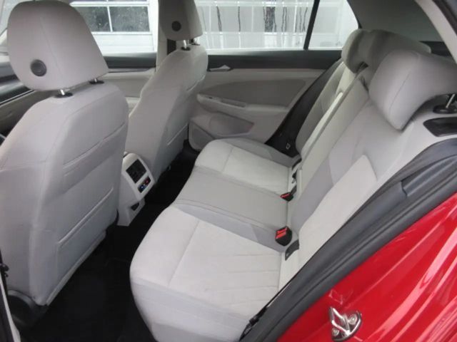 Volkswagen Golf 1.5 eTSI DSG Style