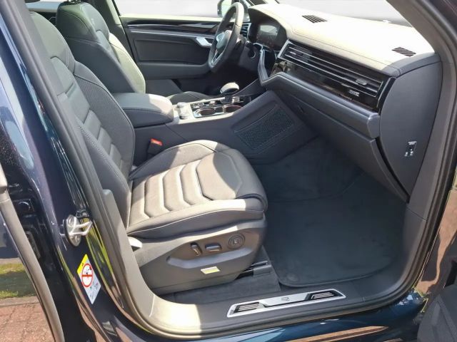 Volkswagen Touareg 4Motion R-Line