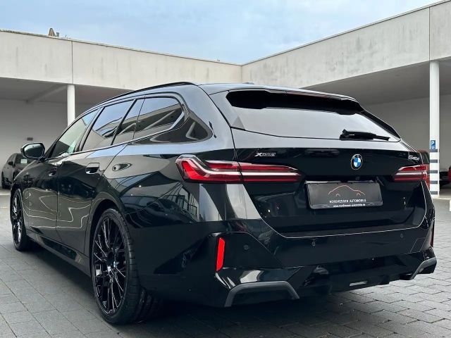 BMW 540 540d M-Sport Touring xDrive
