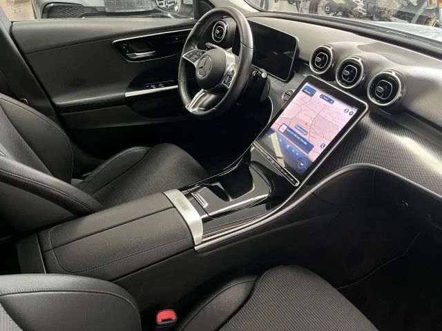 Mercedes-Benz C 200 Sedan