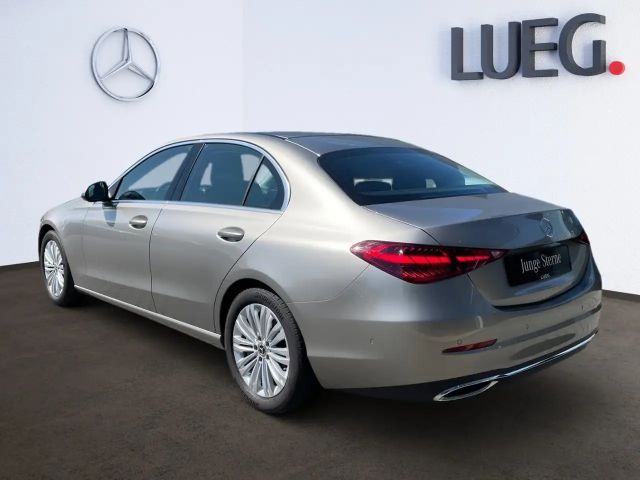 Mercedes-Benz C 200 AVANTGARDE Sedan