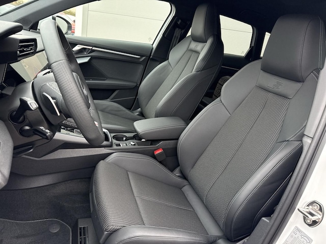 Audi A3 30 TFSI S-Line S-Tronic Sportback