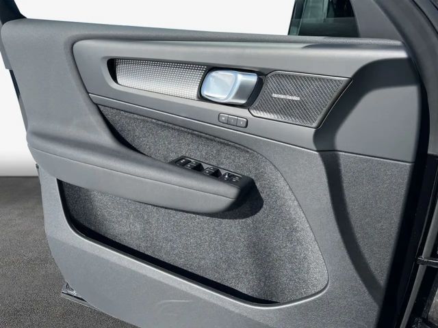 Volvo XC40 Dark Plus