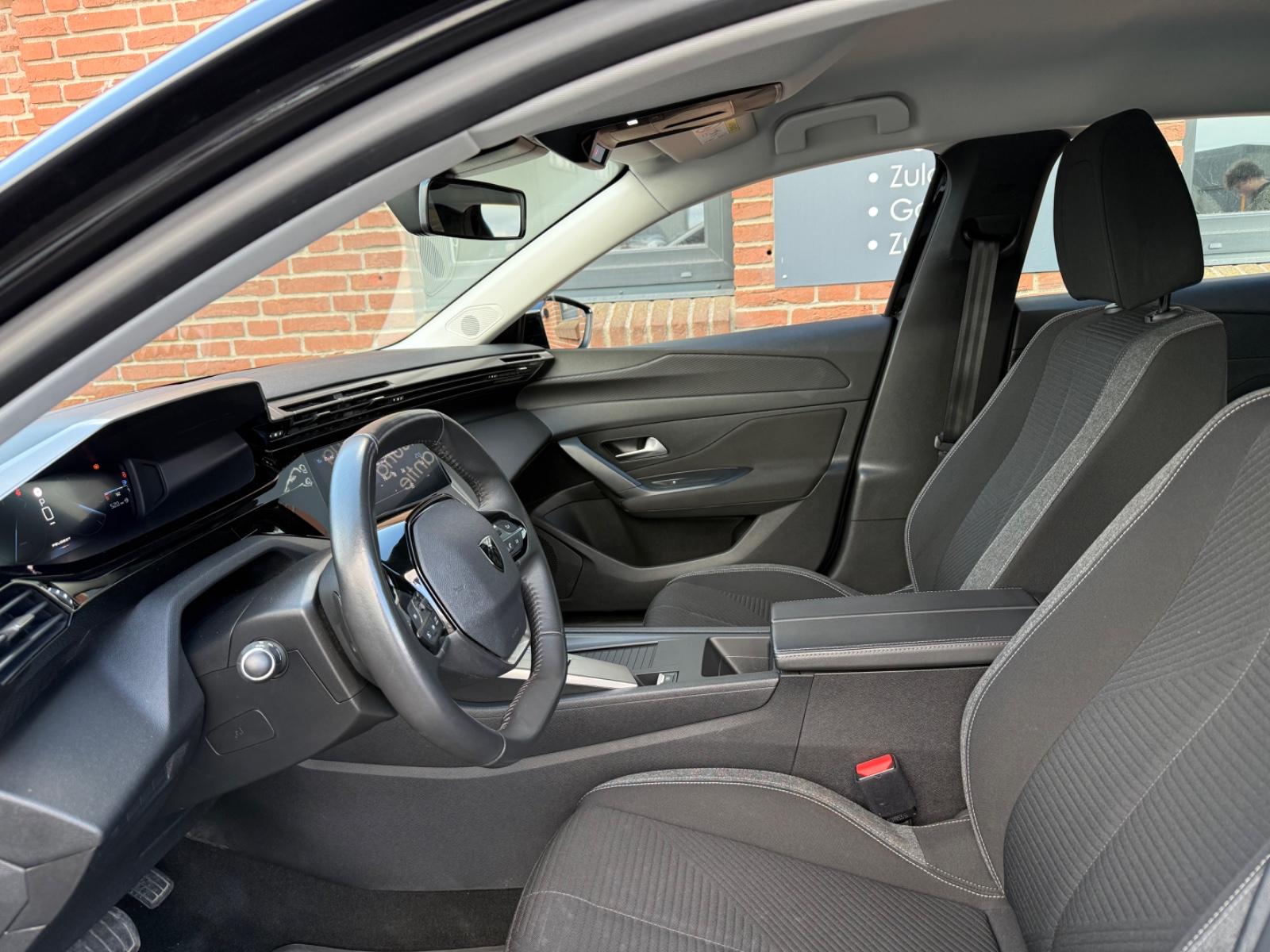 Peugeot 308 1.2 Pure Tech "Active Pack" LED SHZ PDC 1Hd.