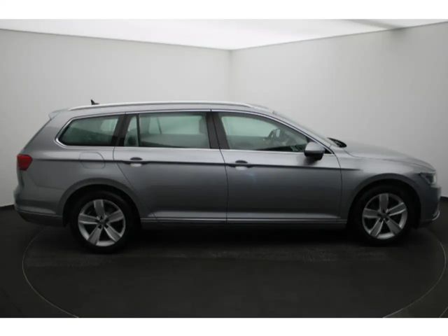 Volkswagen Passat 1.5 TSI Variant
