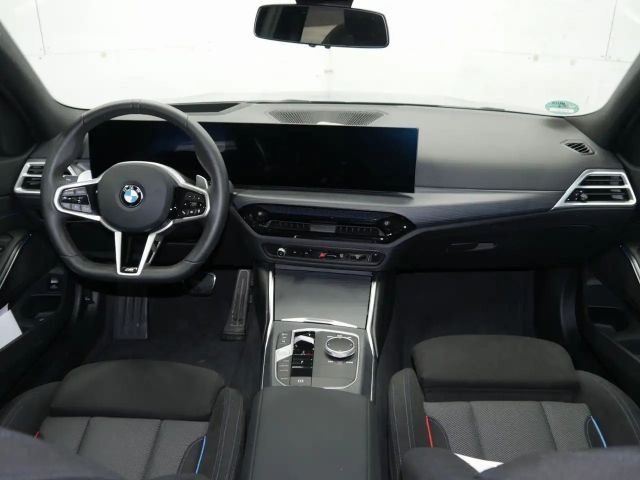 BMW 320 320d M-Sport Touring