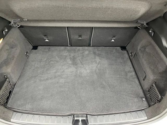 Mercedes-Benz GLA 200 AMG Line Guard