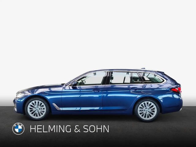 BMW 530 530d Luxury Line Touring xDrive