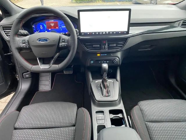 Ford Focus ST Line Wagon