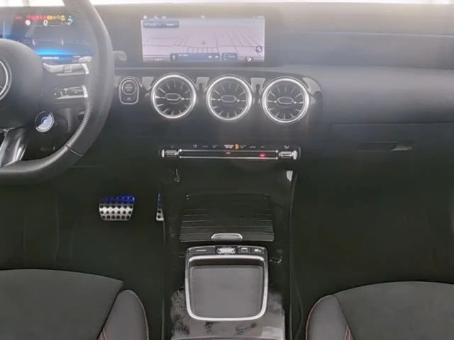 Mercedes-Benz CLA 35 AMG 4MATIC AMG Line Coupé