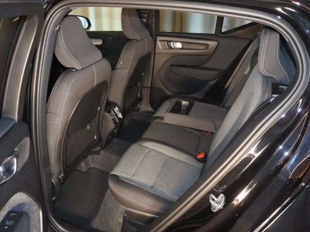 Volvo XC40 Business Dark Plus