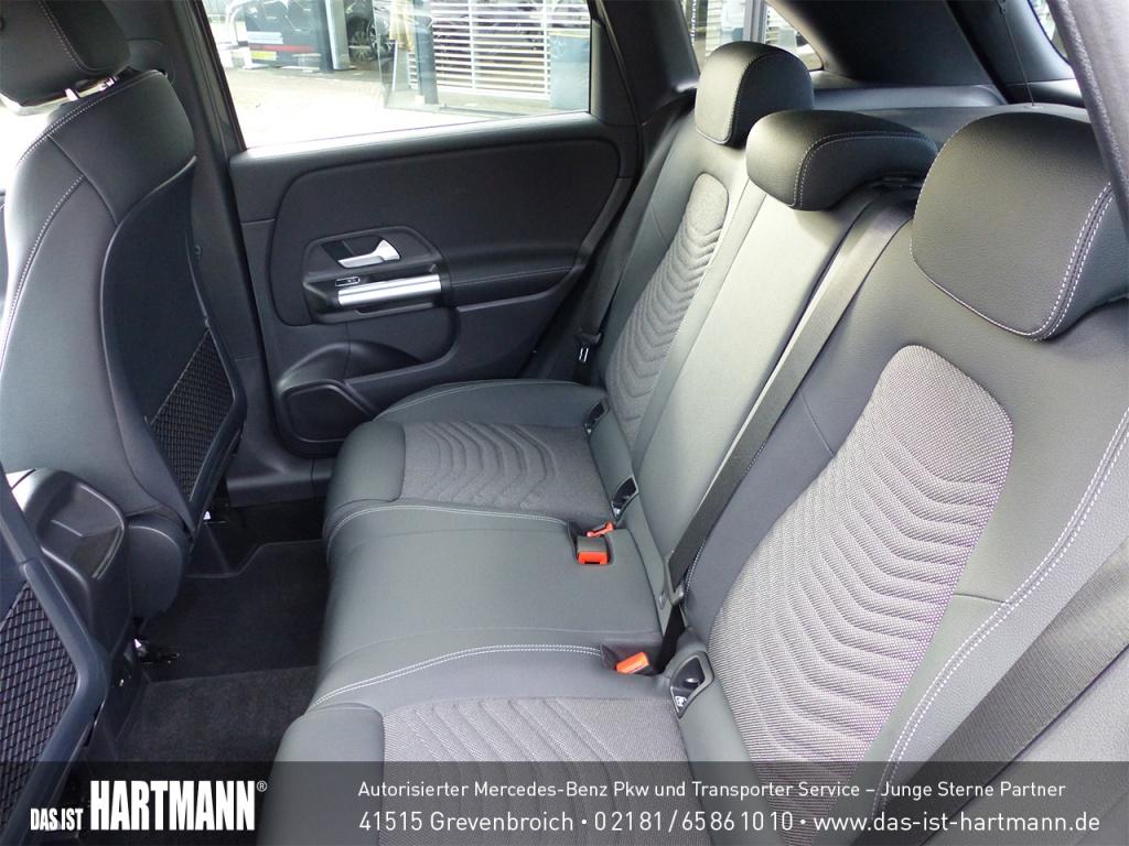 Mercedes-Benz B 180 Progressive Sedan