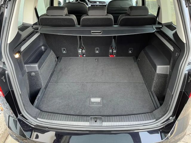 Volkswagen Touran DSG IQ.Drive Move