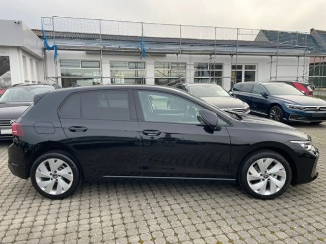 Volkswagen Golf 1.5 TSI Golf VIII Life
