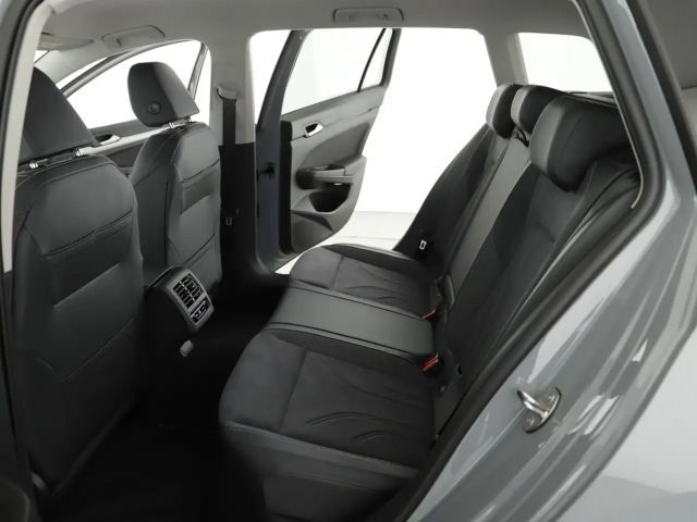 Volkswagen Golf Business DSG Variant