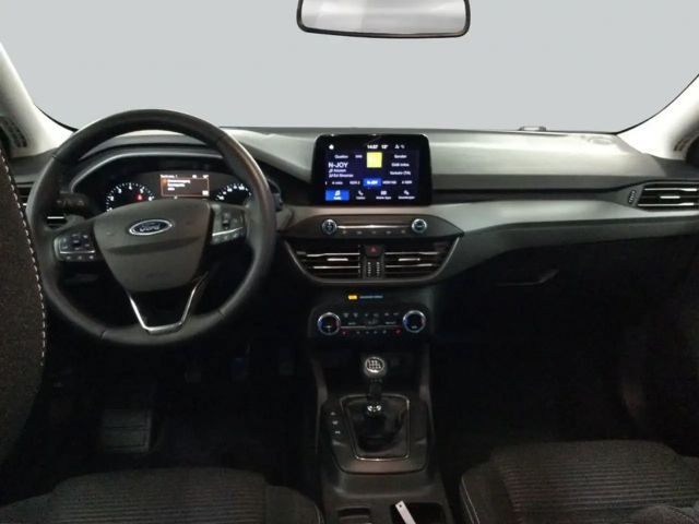 Ford Focus EcoBoost Style Titanium Wagon